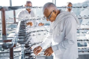 男性のニキビ跡を完治するための効果的な方法は？