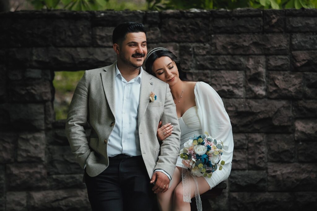 男性のニキビ跡はホルモンバランスが影響するのか？