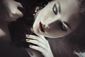 ニキビ跡を消すための安い化粧品はどれがおすすめ？