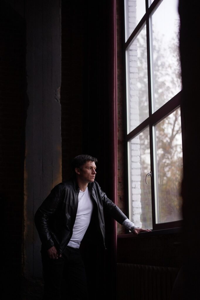 男性のニキビ跡を薄くする方法は？